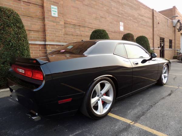 2009 Dodge Challenger SRT8 - cars & trucks - by owner - vehicle... for sale in Merrillville , IN – photo 4