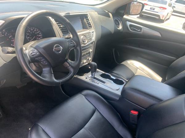 2020 Nissan Pathfinder! LET ME HELP YOU GET THE BEST DEAL AND for sale in Las Vegas, NV – photo 5