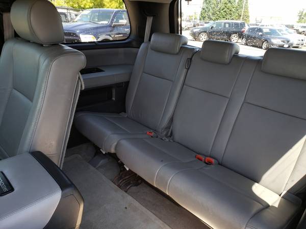 2008 Toyota Sequoia Platinum Sport Utility 4D Loaded! Financing! for sale in Eugene, OR – photo 8