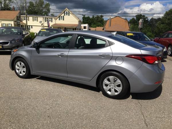 2016 Hyundai Elantra SE 6AT for sale in Derry, NH – photo 6