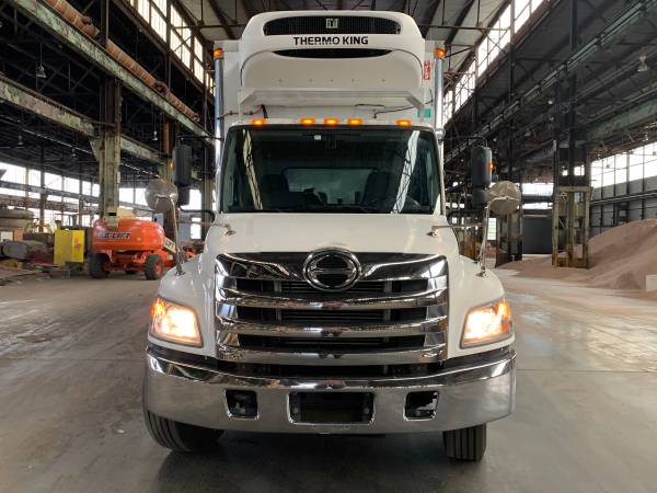 2013 Hino 338 7.6L Turbo Diesel 26ft Reefer Box Truck Pull Out Ramp... for sale in Lebanon, VA – photo 8