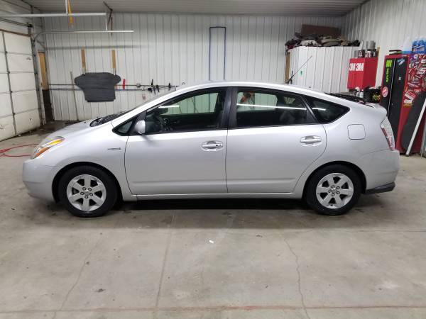2007 Toyota Prius GREAT MPG - cars & trucks - by dealer - vehicle... for sale in Norwalk, IA – photo 6