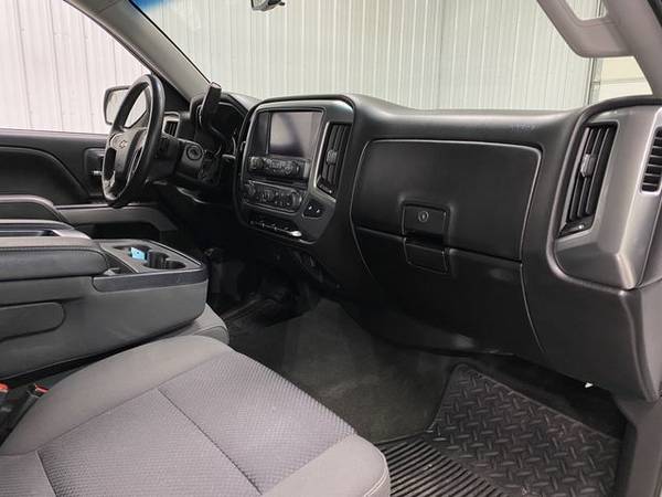 2017 Chevrolet Silverado 1500 Crew Cab - Small Town & Family Owned! for sale in Wahoo, NE – photo 10