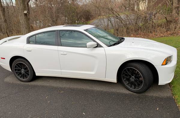2014 DODGE CHARGER SXT PLUS AWD - cars & trucks - by owner - vehicle... for sale in Bridgewater, CT – photo 3
