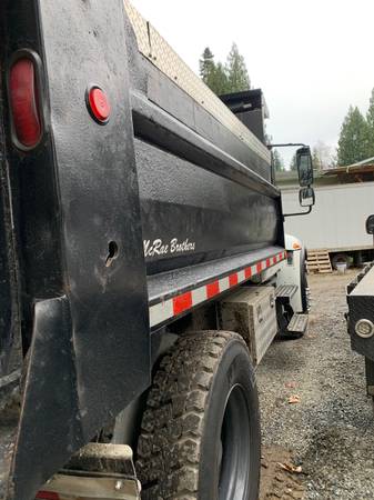 2006 international 4200 dump truck 5 yard - cars & trucks - by owner... for sale in Snohomish, WA – photo 10