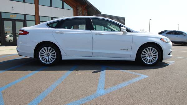 2013 Ford Fusion Hybrid SE ** Great Fuel Saver * Clean Carfax ** for sale in Troy, MO – photo 8