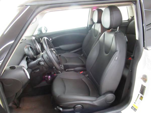 2013 Mini Cooper 2dr Hatchback - - by dealer - vehicle for sale in Hudsonville, MI – photo 7