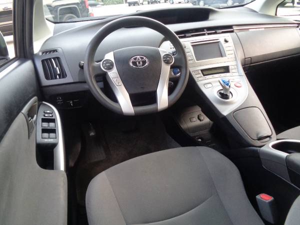 2015 Toyota Prius IV Four All Power Great on Gas Clean IPOD Hybrid for sale in Hampton Falls, ME – photo 7