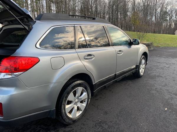 Subaru Outback - cars & trucks - by owner - vehicle automotive sale for sale in Wynantskill, NY – photo 4