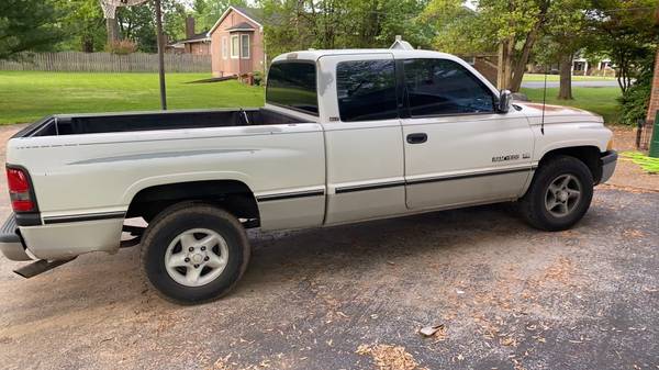 1996 Dodge Ram 1500 for sale in Bowling Green , KY – photo 2