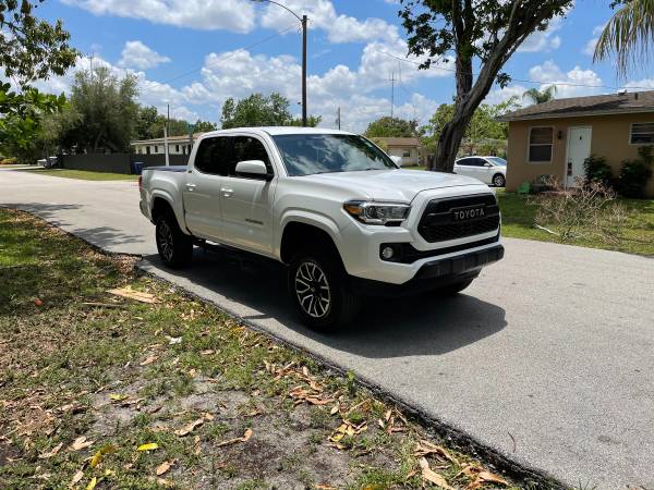 2016 Toyota Tacoma - - by dealer - vehicle automotive for sale in Hollywood, FL – photo 5