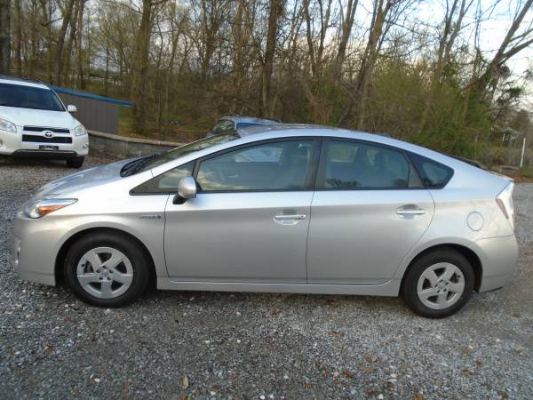 2011 Toyota ( Red ) Prius ( 51 MPG City ) We Trade for sale in Hickory, TN – photo 11