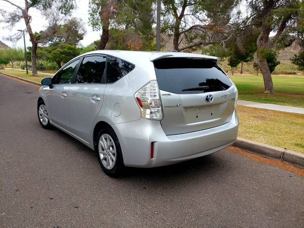 2012 Toyota Prius v CLEAN TITLE NO MECHANICAL ISSUES DRIVES LIKE NEW for sale in Phoenix, AZ – photo 5