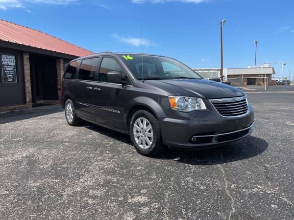 2016 CHRYSLER TOWN & COUNTRY TOURING - - by dealer for sale in Abilene, TX – photo 3