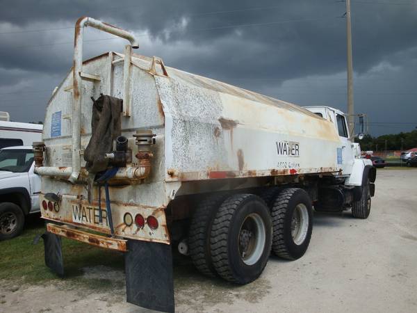 1988 Ford L8000 Water Truck for sale in Homosassa Springs, FL – photo 6