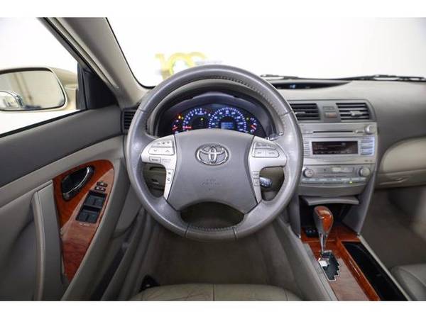 2010 Toyota Camry XLE - sedan - - by dealer - vehicle for sale in Cincinnati, OH – photo 17