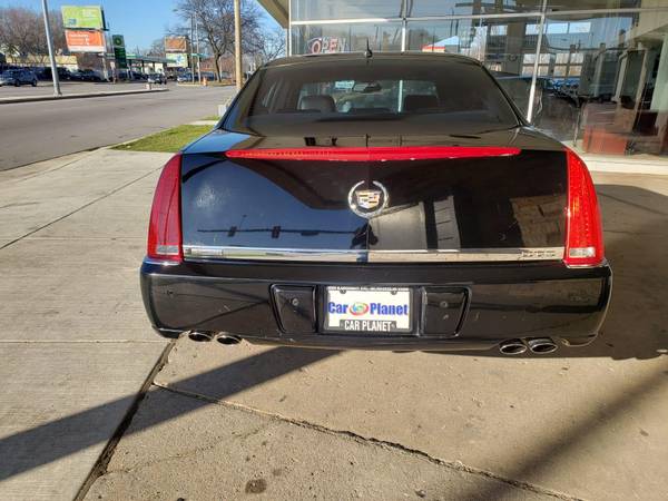 2006 CADILLAC DTS - cars & trucks - by dealer - vehicle automotive... for sale in MILWAUKEE WI 53209, WI – photo 9