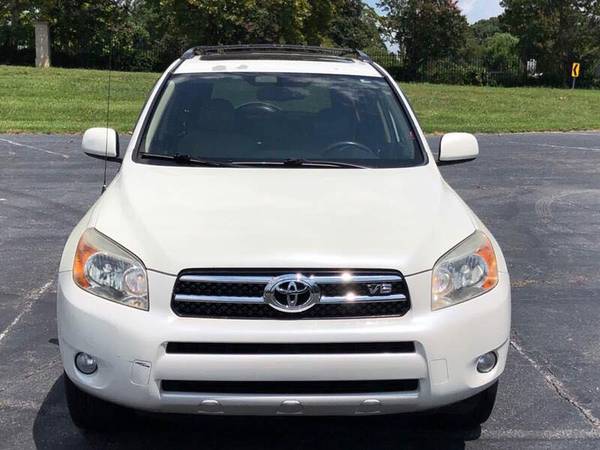Very Clean and Excellent Condition Toyota Rav4 Now on Sales firs come for sale in Other, Other – photo 4