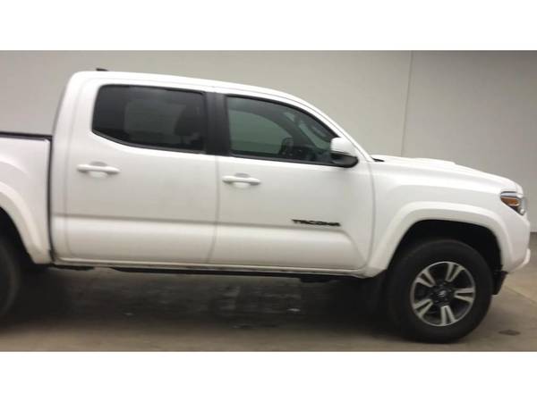 2019 Toyota Tacoma 4x4 4WD Crew Cab Short Box - - by for sale in Kellogg, MT – photo 9