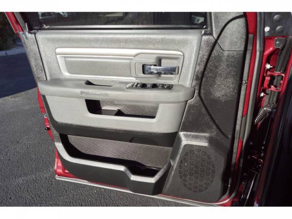 2017 Dodge Ram 1500 BIG HORN 4X2 QUAD CAB 64 Passenger for sale in Glendale, AZ – photo 18