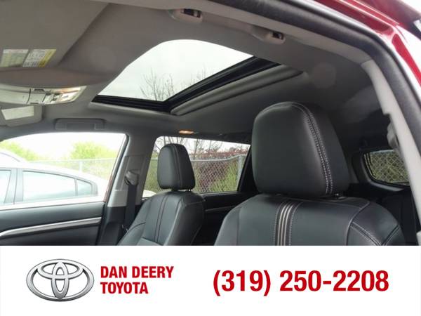 2018 Toyota Highlander SE Salsa Red Pearl - - by for sale in Cedar Falls, IA – photo 22