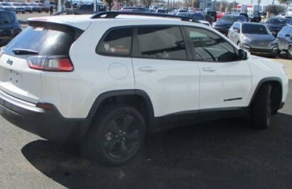 2019 JEEP CHEROKEE LATITUDE PLUS - cars & trucks - by dealer -... for sale in Corrales, NM – photo 5