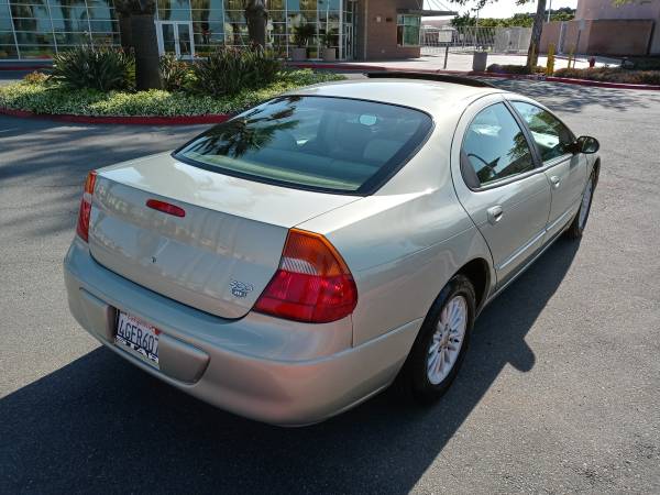 99 Chrysler 300m Titulo limpio, 1dueno, muy pocas millas, como nuevo for sale in South San Diego, CA – photo 5