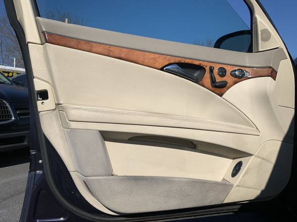 2003 Mercedes-Benz E 320 /Harman/Kardon Sound//Moon Roof/ Alloy... for sale in Analomink, PA – photo 12