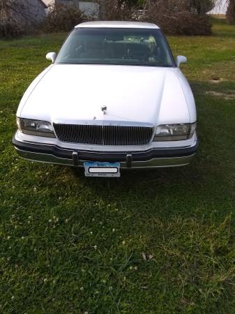 1994 Buick Park Avenue - cars & trucks - by owner - vehicle... for sale in Belle Plaine, IA – photo 5