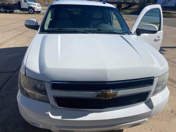 Chevrolet Tahoe - cars & trucks - by owner - vehicle automotive sale for sale in Texarkana, AR – photo 3