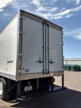 Refrigerated Box Truck 11, 400 Original Miles! - - by for sale in Addison, TX – photo 5