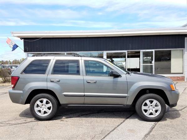 2008 Jeep Grand Cherokee Laredo AWD, 180K, AC, Leather, Roof, Nav, Cam for sale in Belmont, MA – photo 2