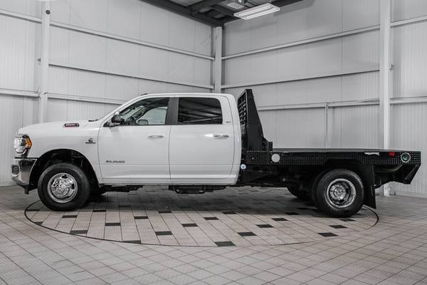 2020 *Ram* *3500 Chassis Cab* *3500 CREW 4X4 SLT * 6 - cars & trucks... for sale in Warrenton, District Of Columbia – photo 4