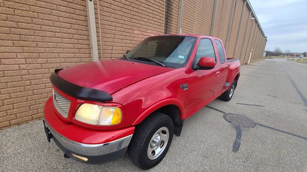 2002 Ford F150 XLT 100% Rust Free 4x4 - cars & trucks - by owner -... for sale in Ann Arbor, MI – photo 3