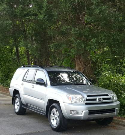 Titanium Silver 2004 Toyota 4Runner SR5/1 Owner/4x4/Tow for sale in Raleigh, NC – photo 6