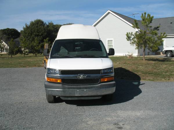 Chevy express work van 2005 for sale in Easton, MD – photo 2