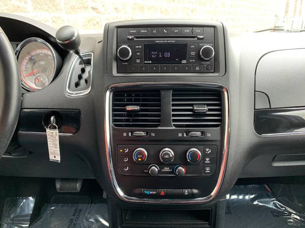 2014 Dodge Grand Caravan SE 30th Anniversary hatchback Brilliant... for sale in Jerome, ID – photo 14