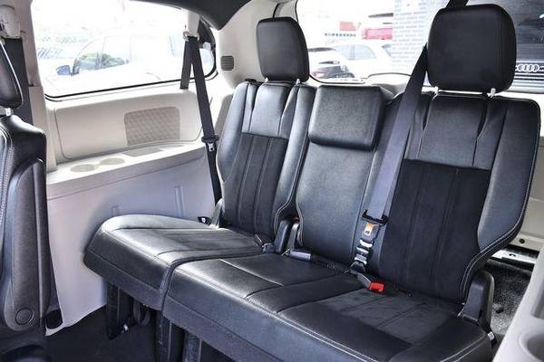 2017 Dodge Grand Caravan Passenger SXT Minivan 4D NO CREDIT CHECK -... for sale in Miami, FL – photo 17