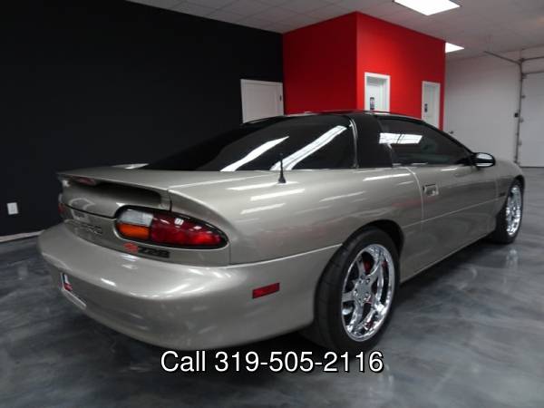 1999 Chevrolet Camaro Z28 *Must see* - cars & trucks - by dealer -... for sale in Waterloo, IA – photo 4
