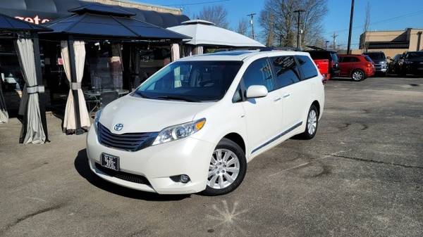 2016 Toyota Sienna XLE Premium - - by dealer - vehicle for sale in Georgetown, KY – photo 16