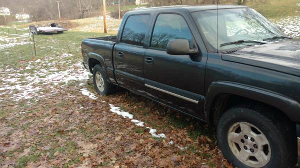2004 Chevy Z71 Crew Cab 4X4 - cars & trucks - by owner - vehicle... for sale in Dover, OH – photo 2