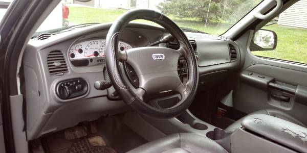 2005 ford explorer sports trac for sale in Cottage Grove, WI – photo 7