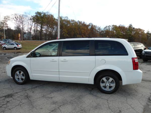 Dodge Grand Caravan Reliable Safe Van Extra Clean **1 Year... for sale in Hampstead, NH – photo 9