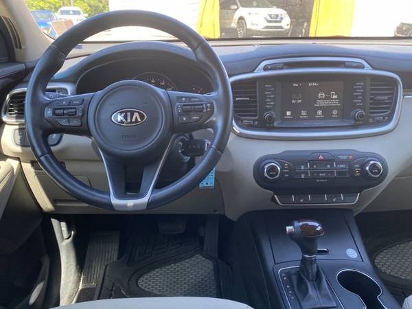 2017 Kia Sorento LX - - by dealer - vehicle automotive for sale in Carrollton, GA – photo 22