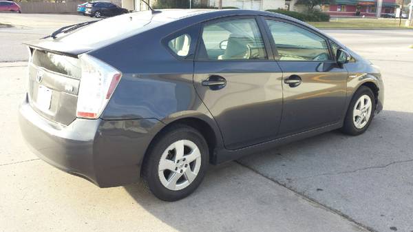 2010 Toyota Prius ** 51 MPG ** RUNS & DRIVES GOOD, GREAT DEAL - cars... for sale in Sapulpa, OK – photo 3
