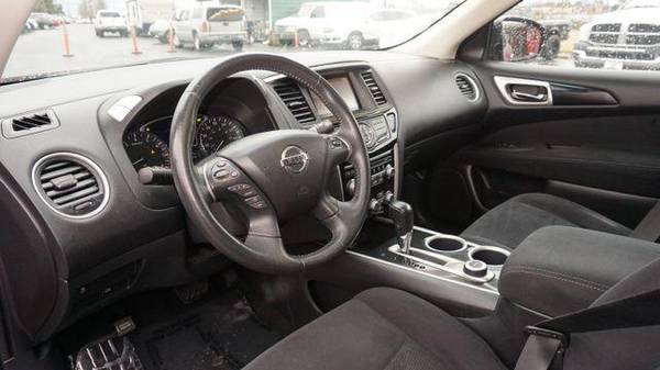 2013 Nissan Pathfinder S Sport Utility 4D - - by for sale in Eugene, OR – photo 13