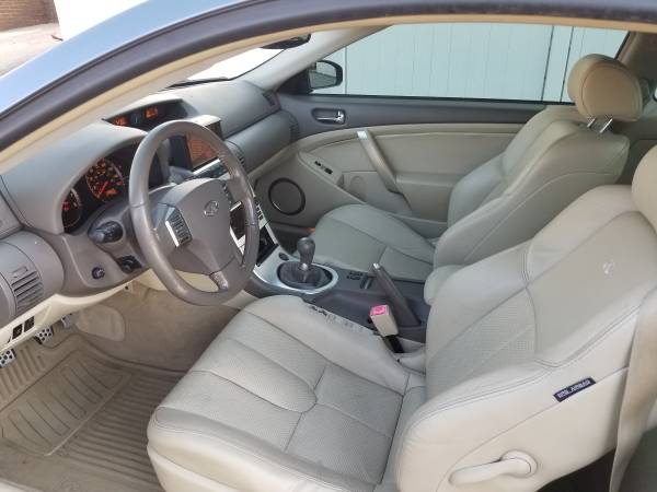 2005 infiniti G35X coupe Manual stick shift - - by for sale in Elmont, NY – photo 4