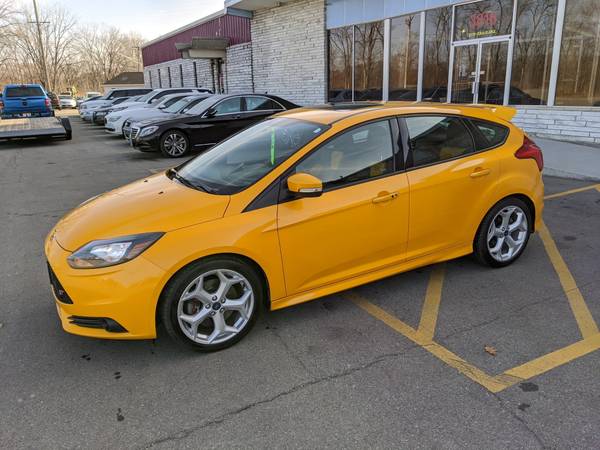 2013 Ford Focus ST - cars & trucks - by dealer - vehicle automotive... for sale in Evansdale, IA – photo 5