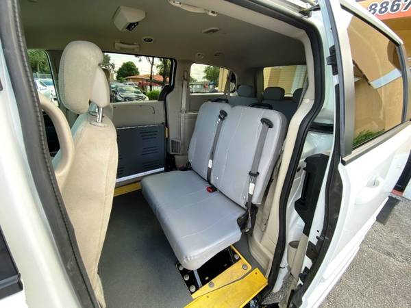 2014 Dodge Grand Caravan 4dr Wgn SE / HANDICAP ACCESSIBLE VAN 90... for sale in Miami, FL – photo 16