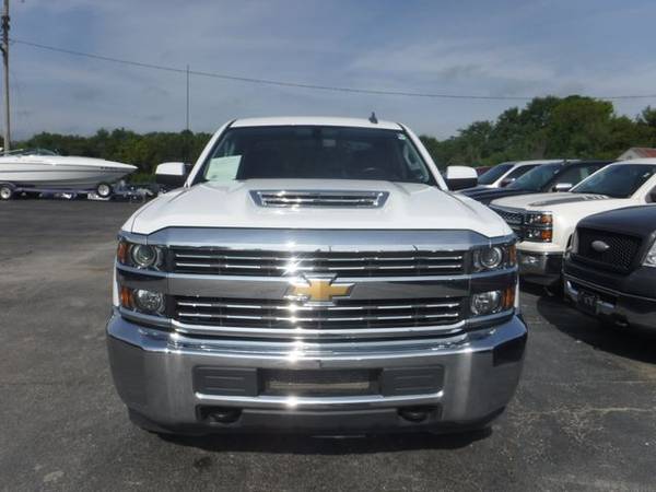 2017 Chevrolet Silverado 2500 HD Crew Cab 4WD LT Pickup 4D 6 1/2 ft Tr for sale in Harrisonville, MO – photo 5